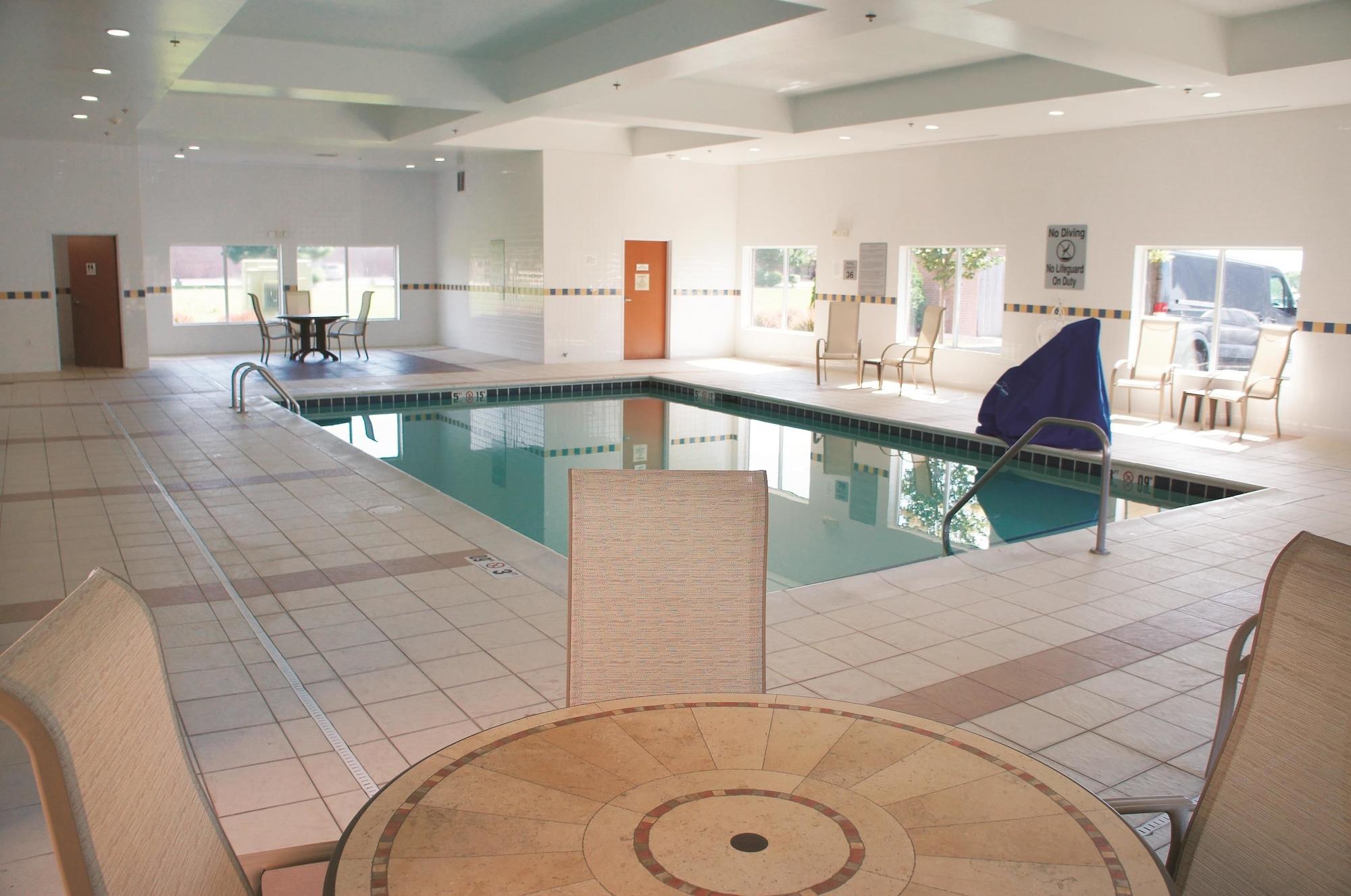 La Quinta By Wyndham Indianapolis Airport