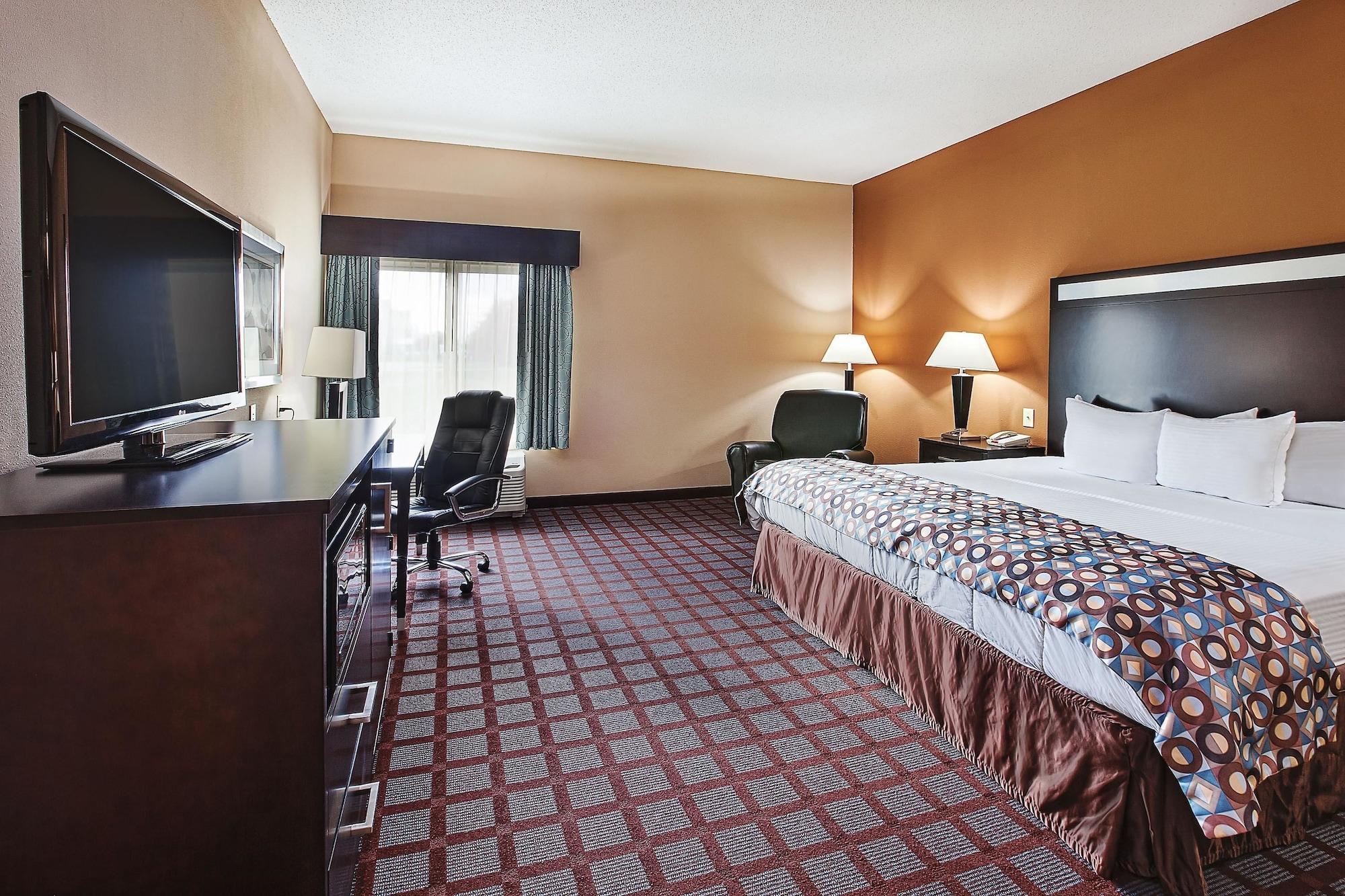 Hotel La Quinta By Wyndham Indianapolis Airport 3*