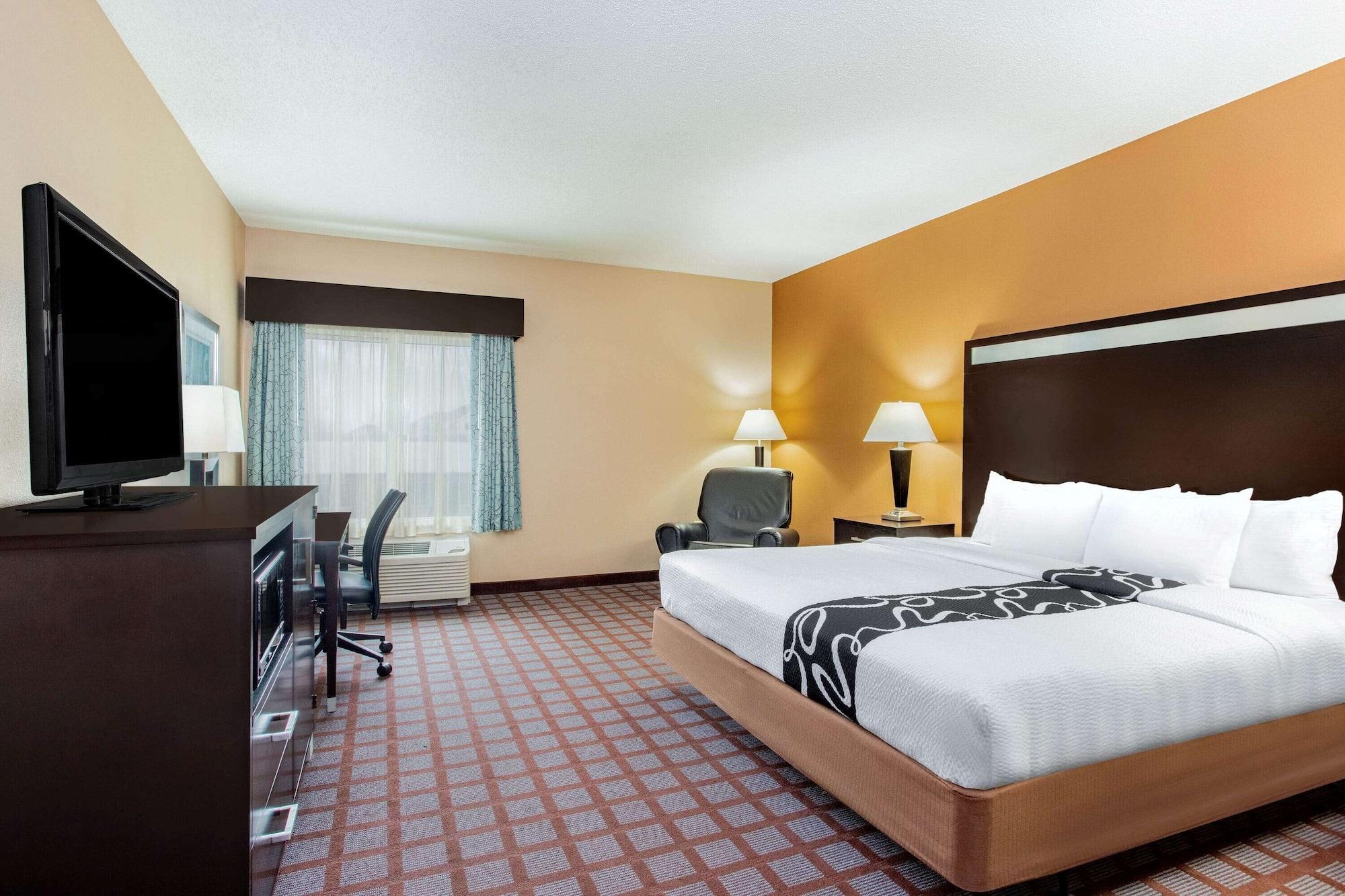 Hotel La Quinta By Wyndham Indianapolis Airport