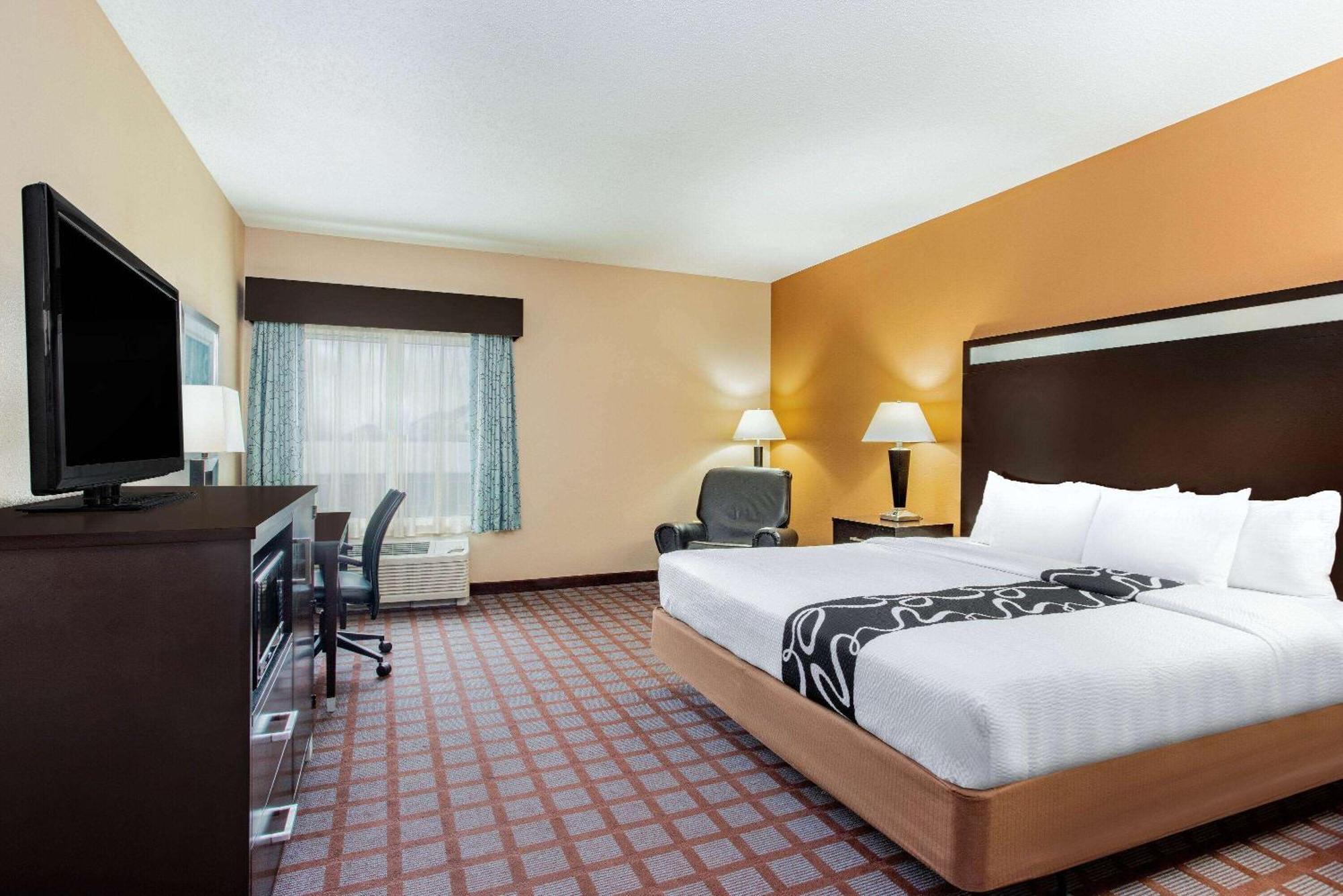 Hotel La Quinta By Wyndham Indianapolis Airport