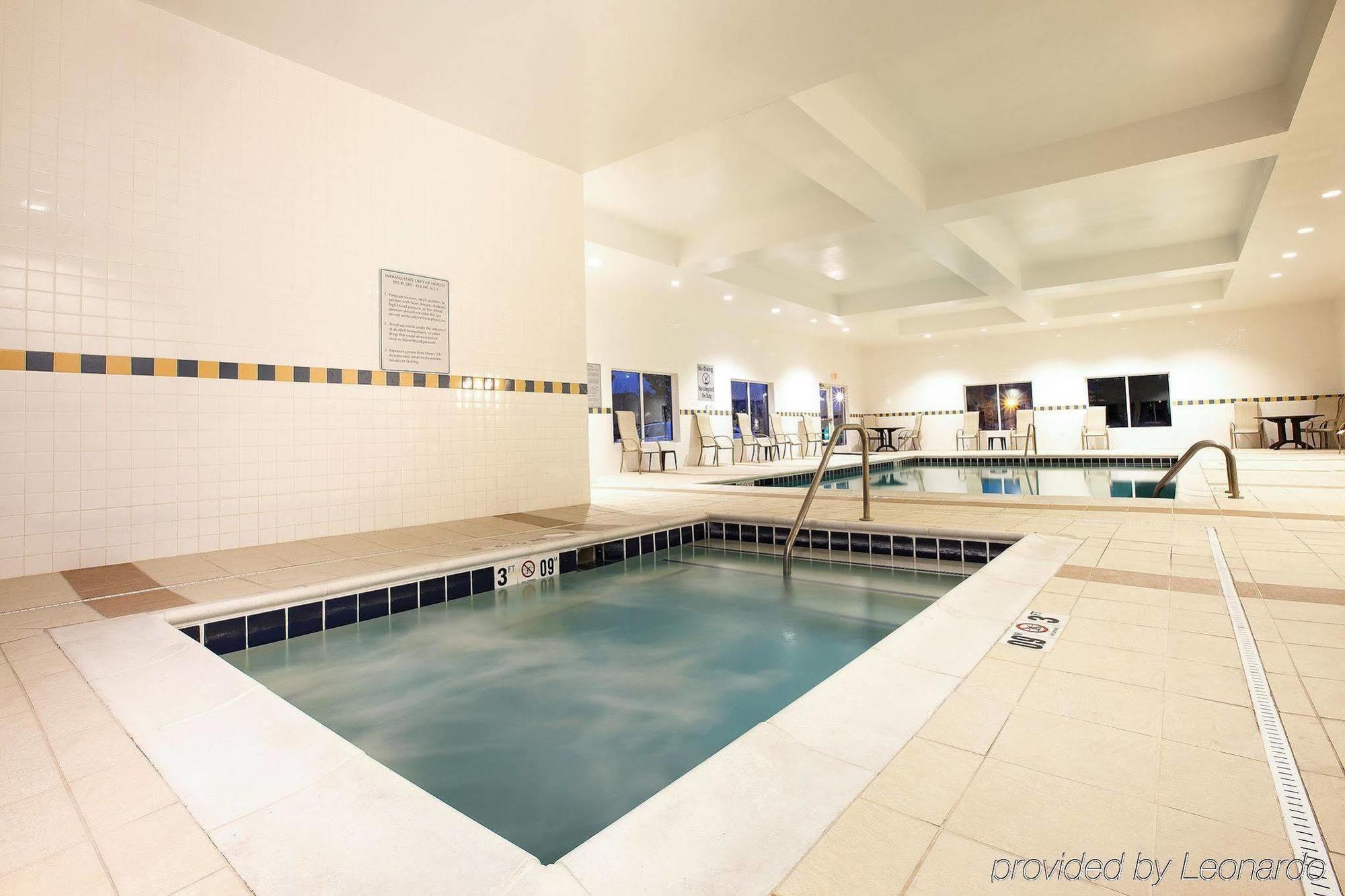 La Quinta By Wyndham Indianapolis Airport Hotel